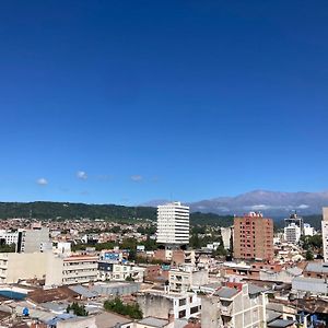 San Martin Apart